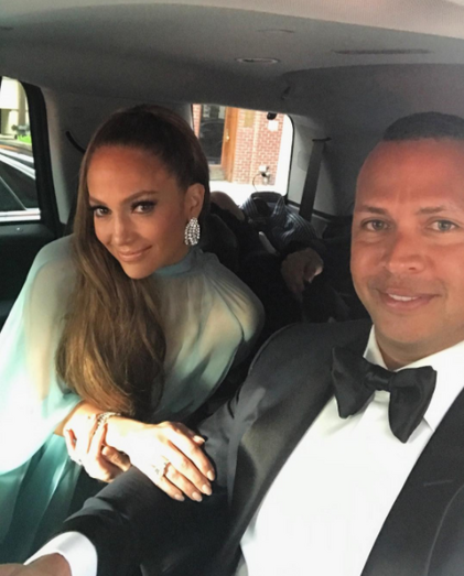 Alex Rodriguez e Jennifer Lopez a caminho da MET Gala.