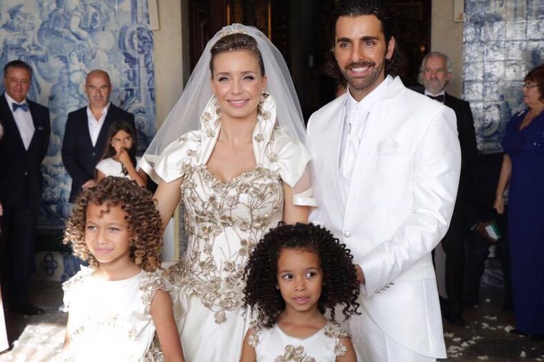 Luciana abreu, Daniel Souza e as filhas da cantora