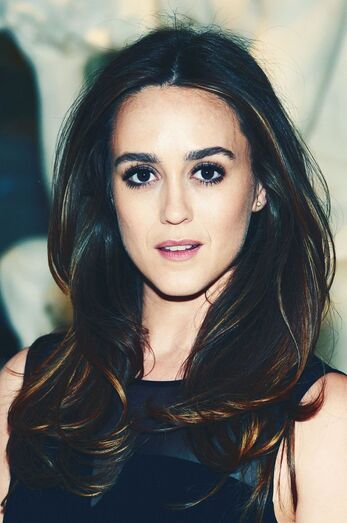 A atriz, Heather Lind, que acusa George H. W. Bush de assédio. 