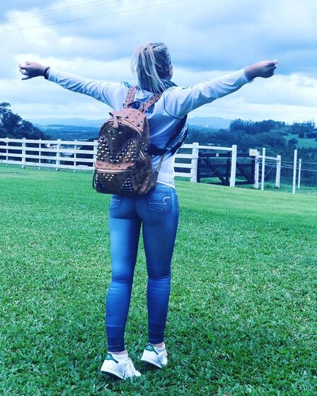 Os verdadeiros motivos da mudança de Katia Aveiro para o Brasil