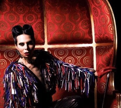 No regresso de Nova Iorque, Castelo Branco encontra casa numa confusão e atolada em dívidas 