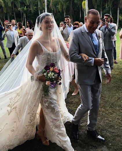 Todos os detalhes do casamento de sonho de Ísis Valverde