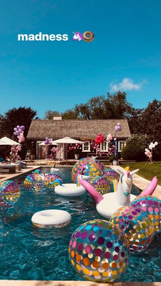 Feliz aniversário! Gémeas de Madonna completam 6 anos de vida