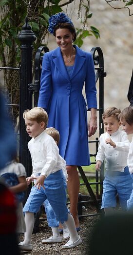George e Charlotte no casamento de Sophie Carter