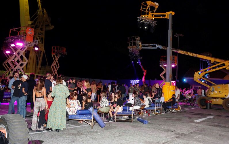 Música, dança, loucura e espectáculo: os 20 anos do Lux Frágil