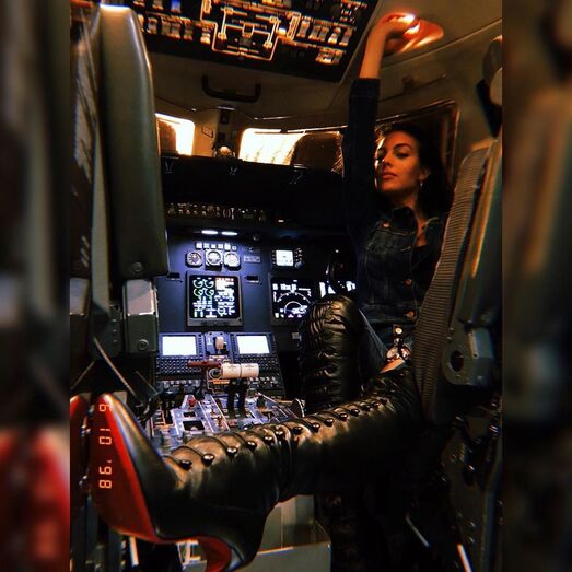 Cristiano Ronaldo e Georgina de passagem por Lisboa para reunião secreta