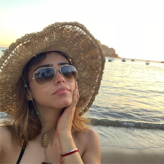 Yanet Garcia, a apresentadora da meteorologia que adora mostrar as curvas