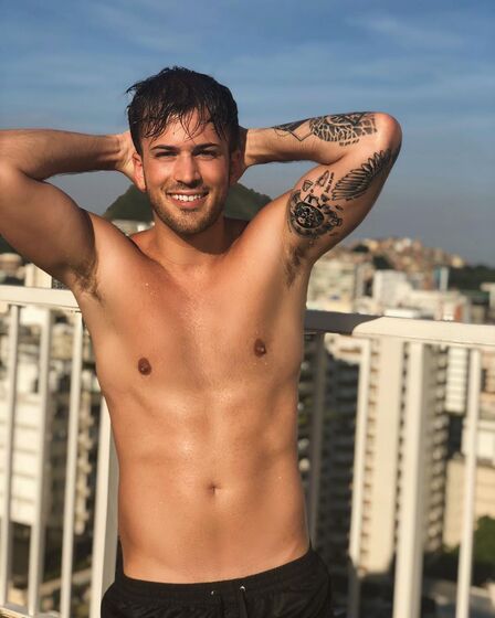 As fotografias mais ousadas de David Carreira e a namorada