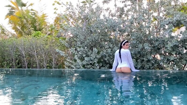 Que obsessão! As poses favoritas de Georgina Rodríguez