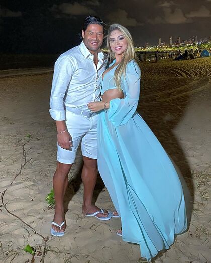 Hulk e Camila Ângelo