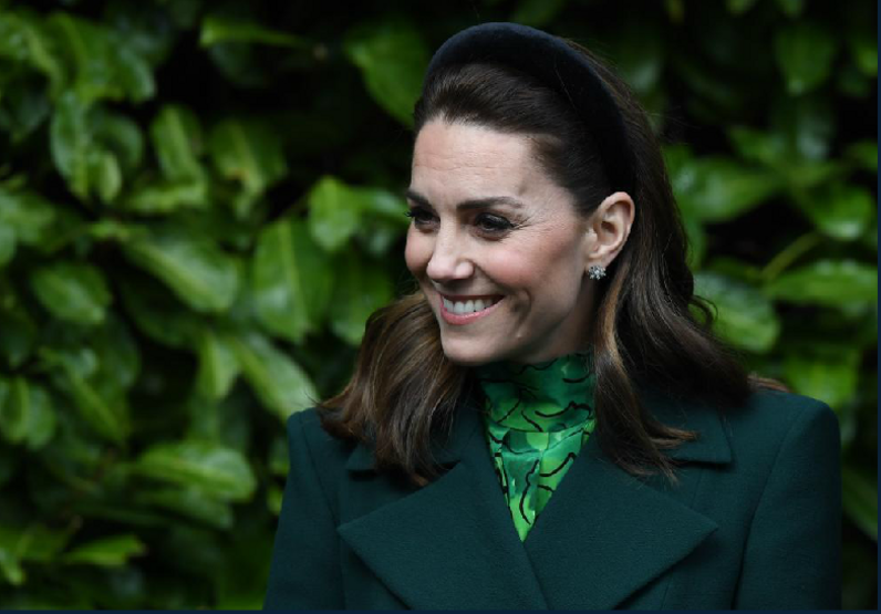 Kate Middleton rouba todos os olhares ao chegar à Irlanda